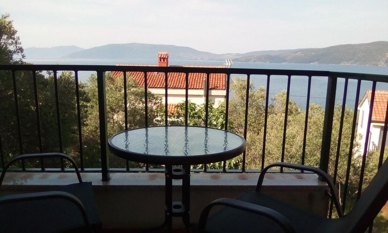 Apartments Griv - Close To The Sea Valun Exterior photo